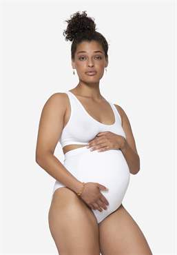 Mjuka vita mammatrosor som går upp över magen - Moderskap, Full figur