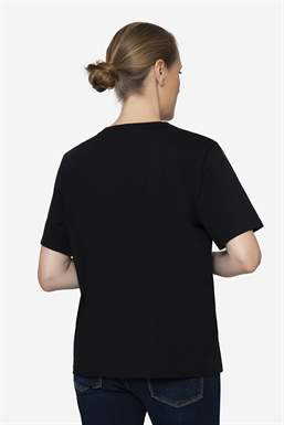 Svart klassisk t-shirt i 100% ekologisk bomull med amningsfunktion - sett bakifrån