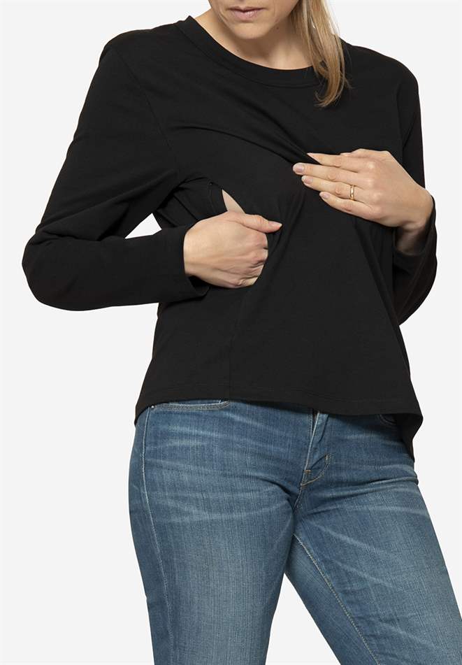 Svart t-shirt i 100% ekologisk bomull med amningsfunktion - Sett framifrån
